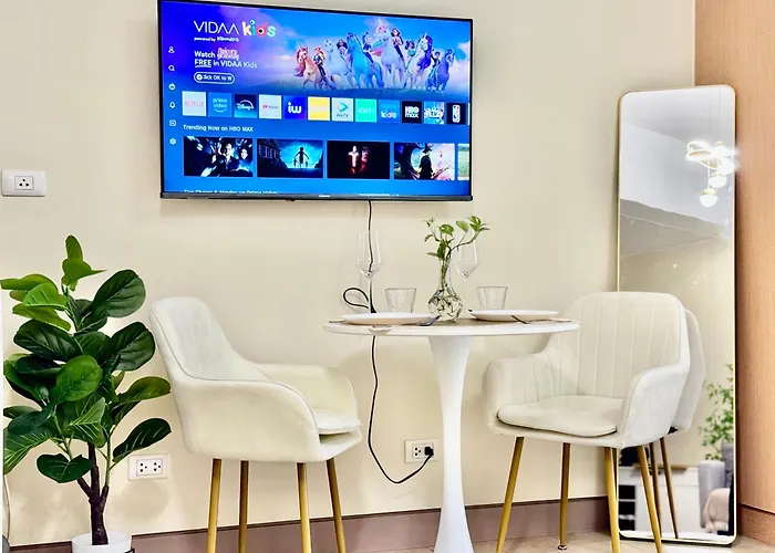 Cozy In Venice Luxury Residences Bgc