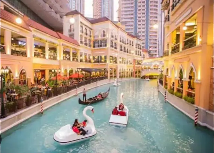 Apartment Cozy In Venice Luxury Residences Bgc Manila